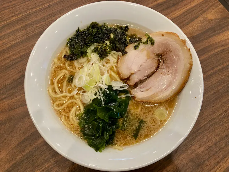 ラーメンの館 輝_豚骨醤油らーめん