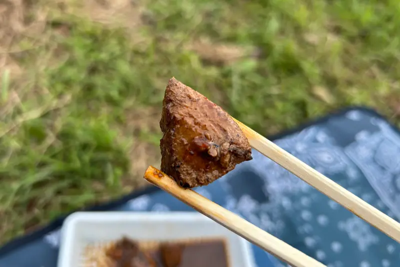 オンガタマルシェ_もつ焼きコニーのレバテキ