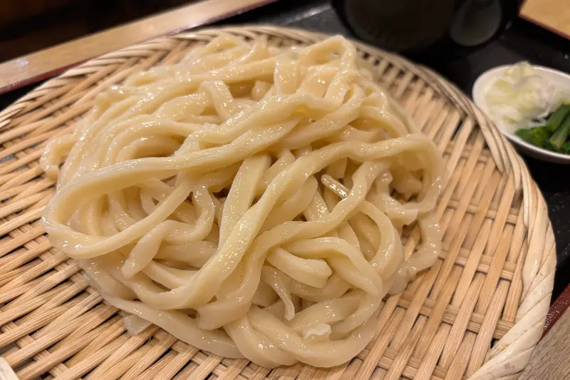 武蔵野うどんたまや_大盛麺