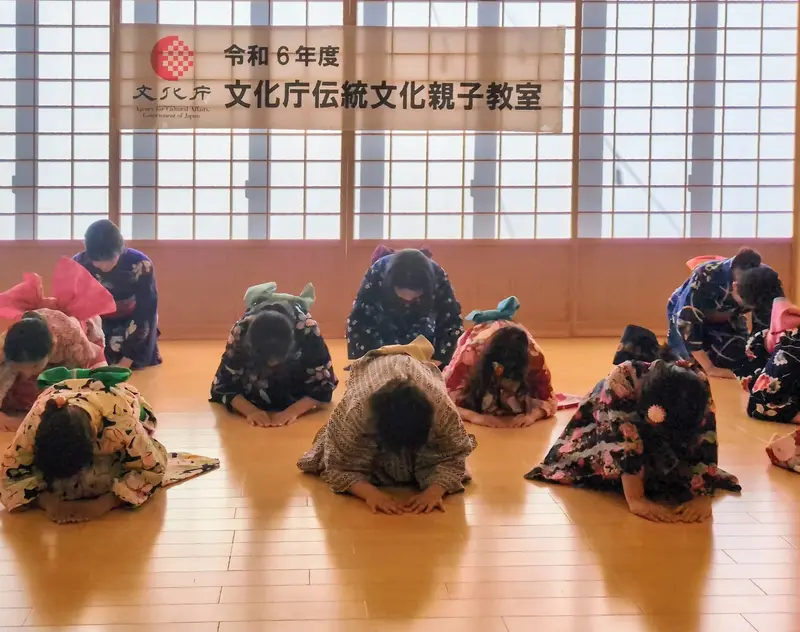 花柳菊小太郎先生に習う『伝統文化こども日本舞踊教室』