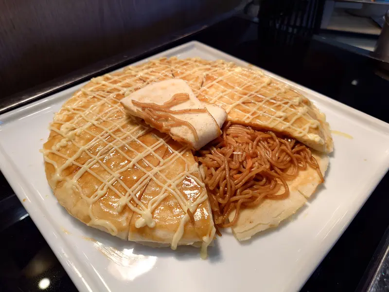 ゆるキャン△と楽しむ美味しいホテルブッフェ_ゆるキャン△_京王プラザホテル八王子_お好み焼き