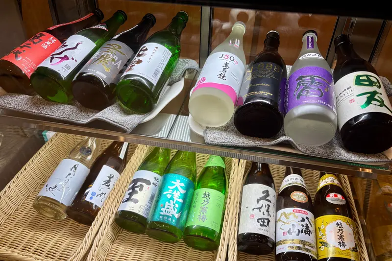 泉龍_日本酒ショーケース
