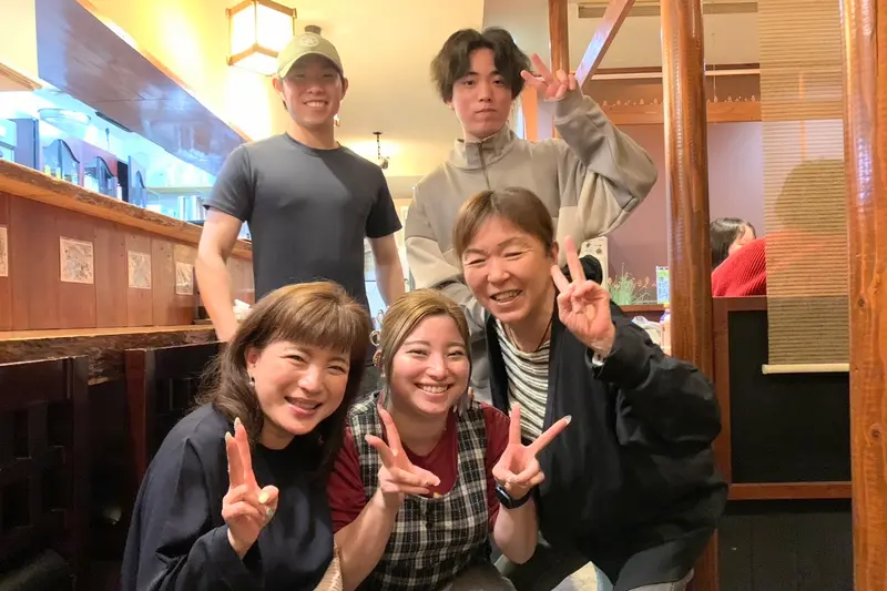 四季彩 里やま_お客様の気持ちに寄り添った仕事をするスタッフたち