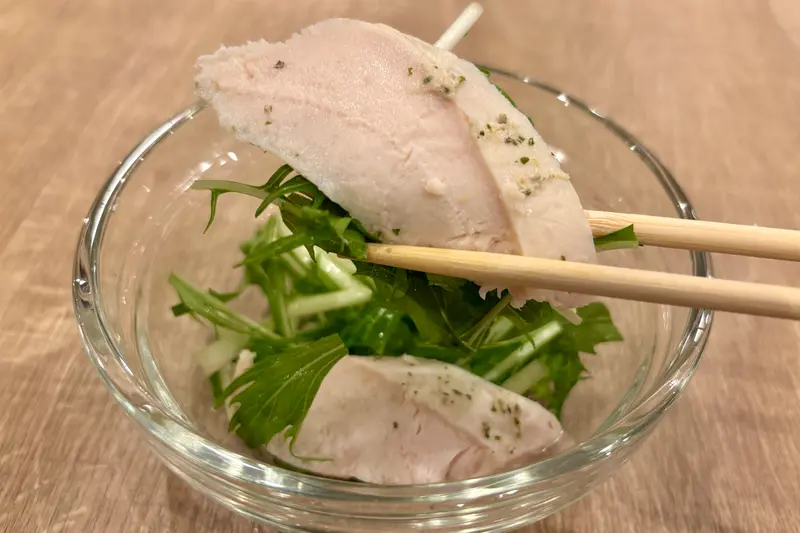 泉龍_鶏むね肉のローストチキン寄り
