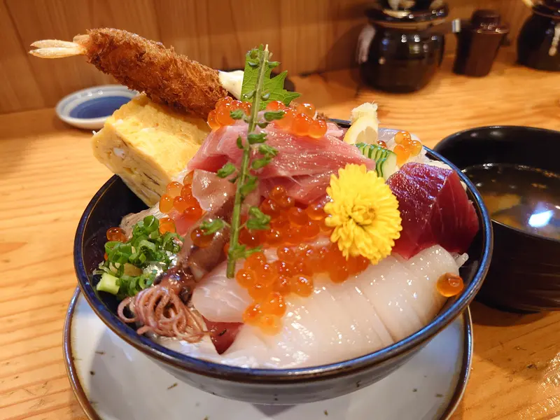 淳ちゃん寿司_山田駅_海鮮丼スペシャル