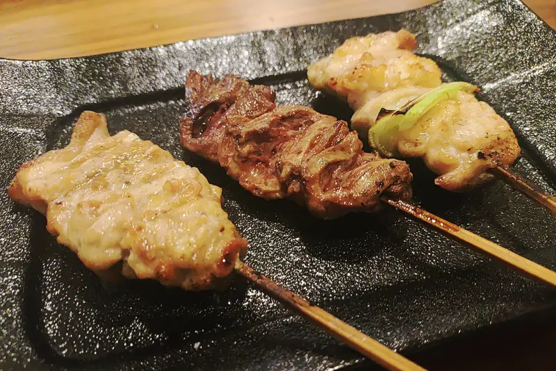 アマヤドリ_焼鳥(もも、ハツ、せせり)