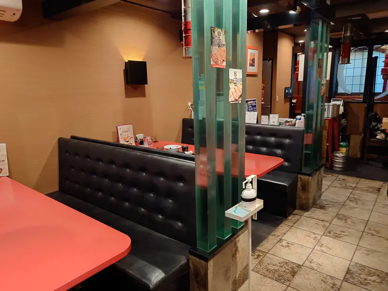 まるたつ_青森豚丼_店内