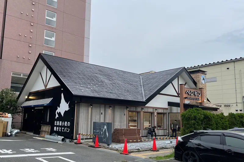工事中の店舗外観