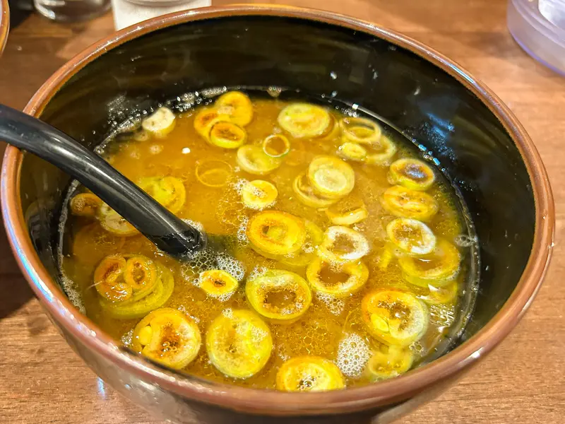 家系ラーメン_まるに家_つゆ
