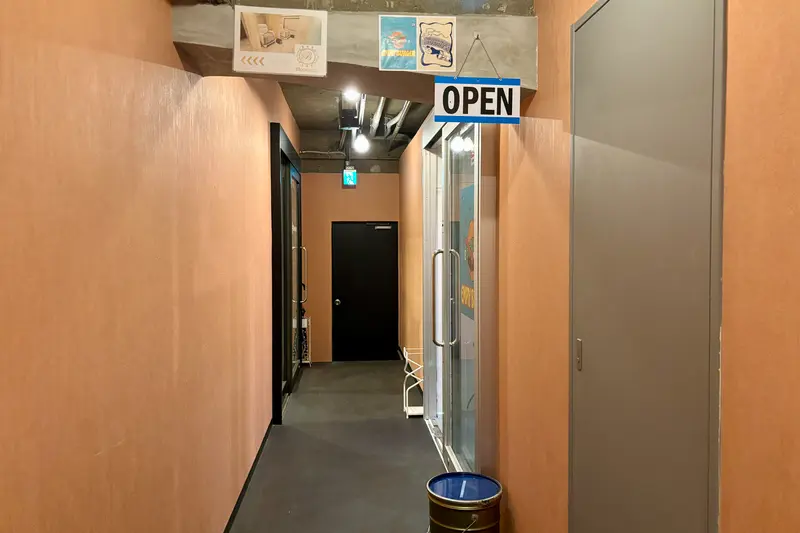 EMPTY BURGER_店舗外観