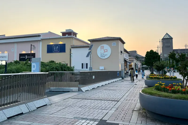 南大沢森のお家閉店_三井アウトレットパーク多摩南大沢
