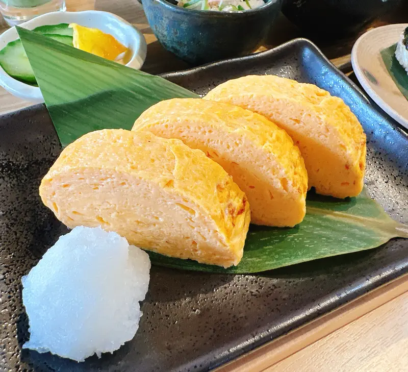 うなぎ・天ぷら・串焼きこじま_だし巻き玉子と彩り小鉢御膳