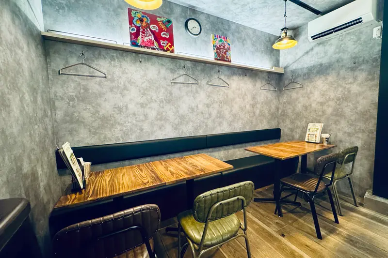 cafe&bar BunBunBun テーブル席