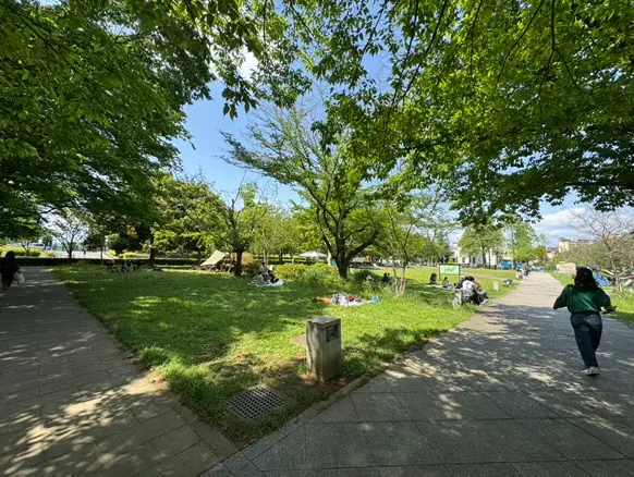 2005八肉祭_長池公園の芝生広場
