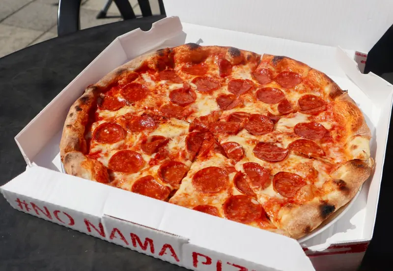 #NO NAME PIZZA 八王子駅前店 ホールピザ・テイクアウト