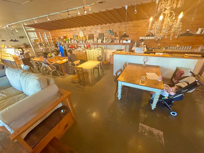 アトリエバーゼル_店内
