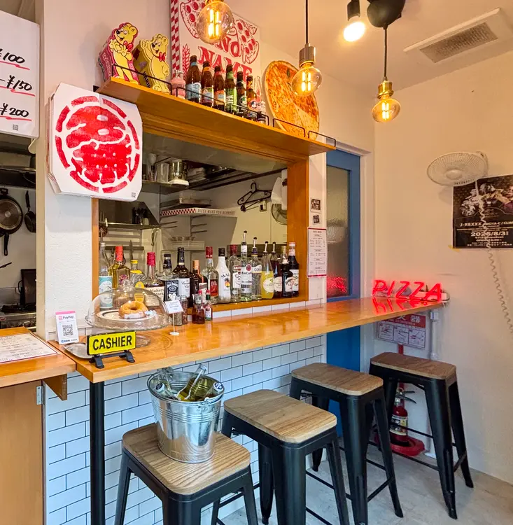 #NO NAME PIZZA 八王子駅前店 店内