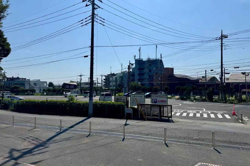 富士森体育館駐車場