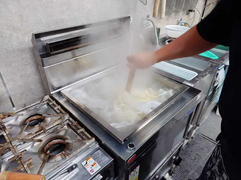 自家讃岐麺処いち撚_豚つけうどん