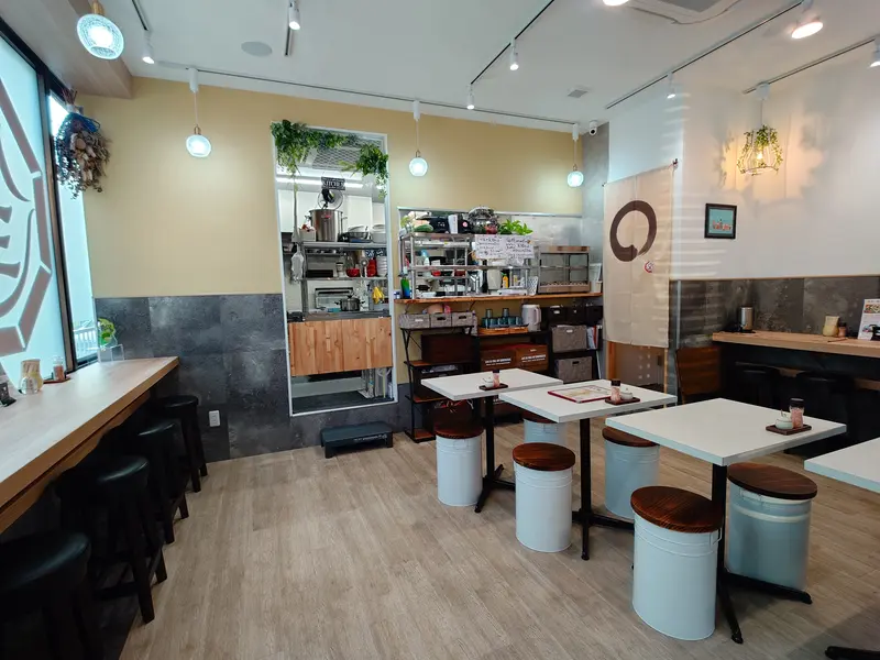 自家讃岐麺処いち撚_店内