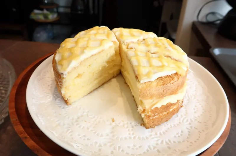 Yuki's Tea_内観_レモンレイヤードケーキ