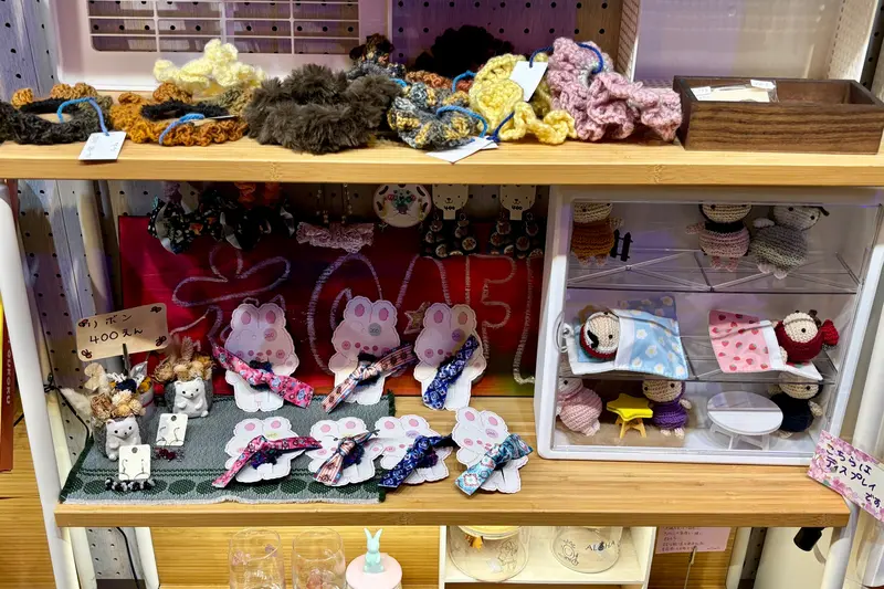 ハンドメイドカフェSAKU_ハンドメイド作品展示