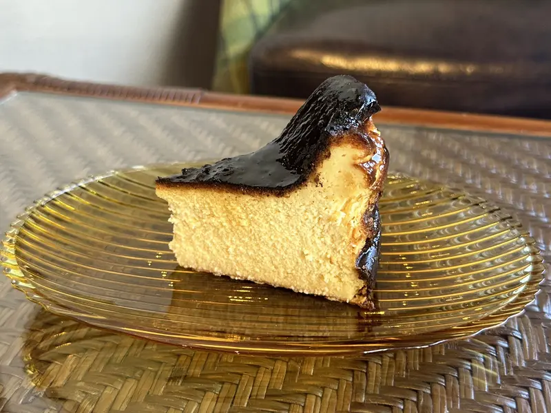 LAMP COFFEE　子安チーズケーキ