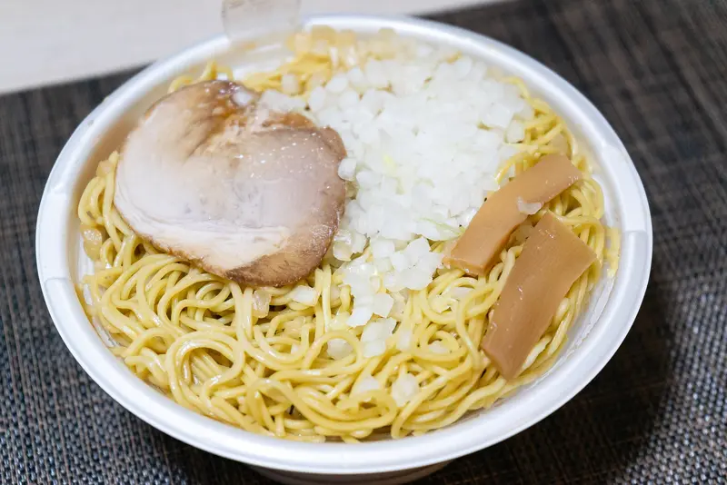 温め準備中の八王子ラーメン