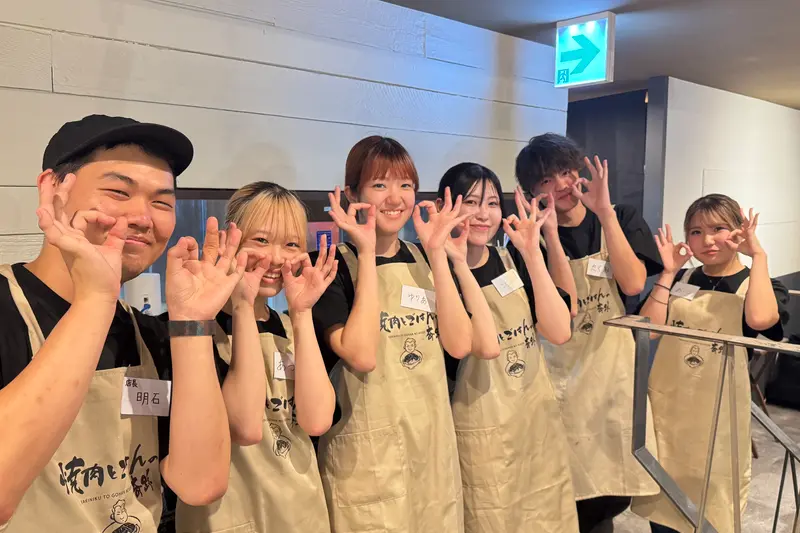 焼肉とごはんの奇跡八王子店スタッフ