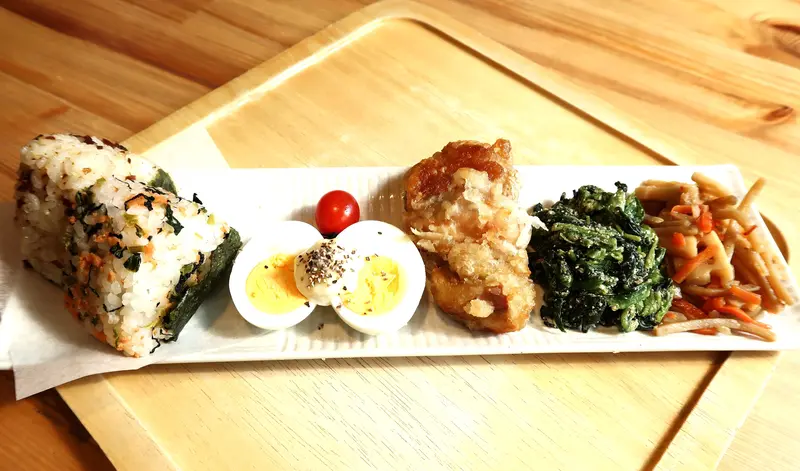 Deep Forest_おむすびプレート