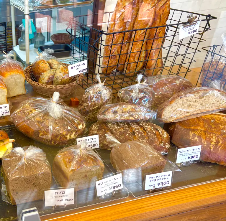 イイダベーカリー_店内