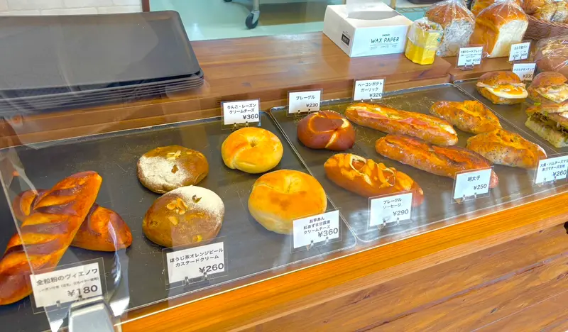 イイダベーカリー_店内