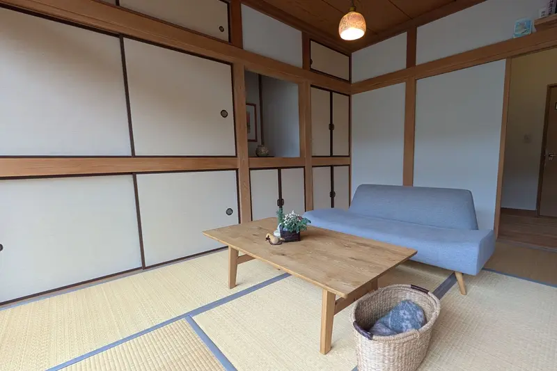 つるばみ堂_ソファー席