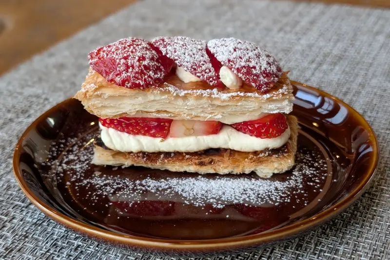 Vegeware Café_いちごのミルフィーユ