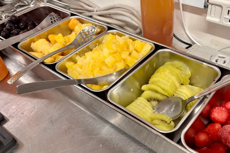 アサイー工房八王子高尾店_トッピングフルーツ