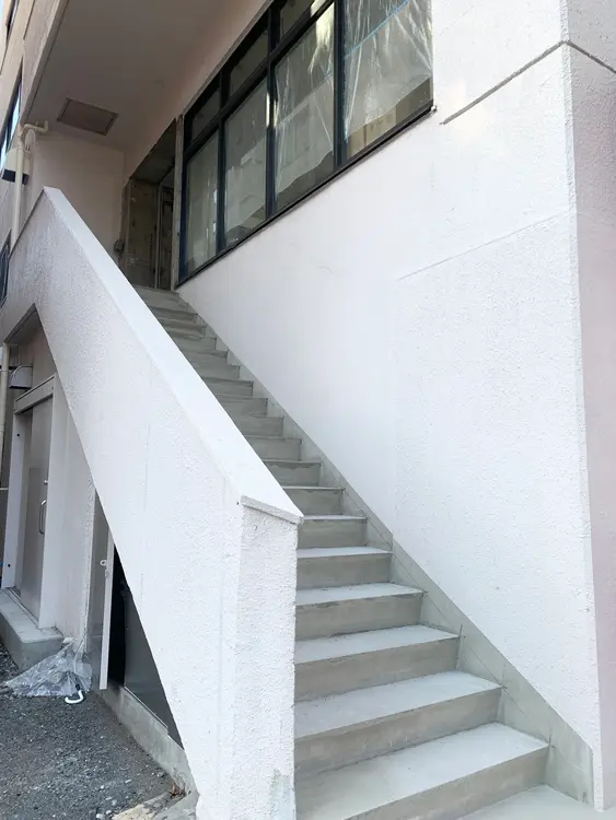 コメダ京王八王子　階段