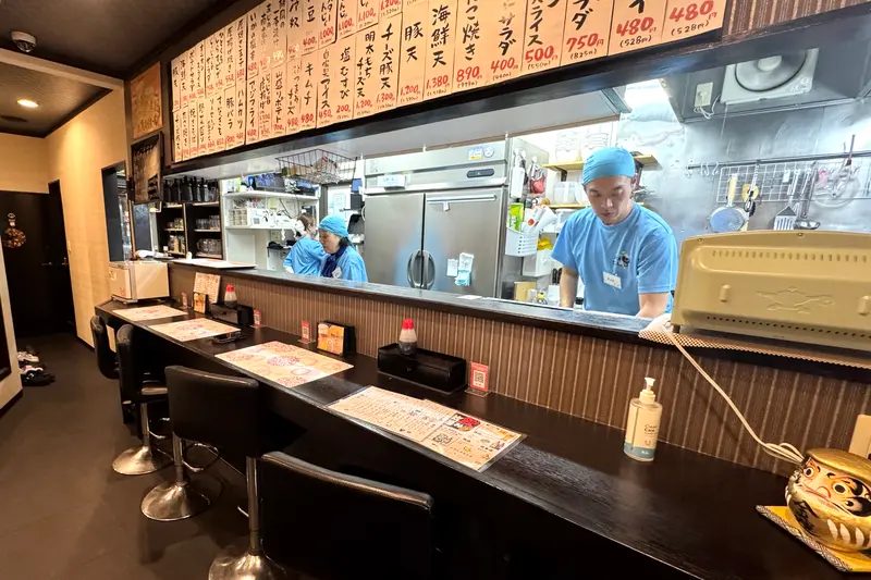 じゃじゃ旨　カウンター