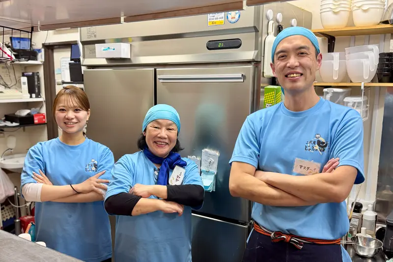 じゃじゃ旨　スタッフ