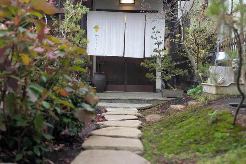 つるばみ堂_のれん