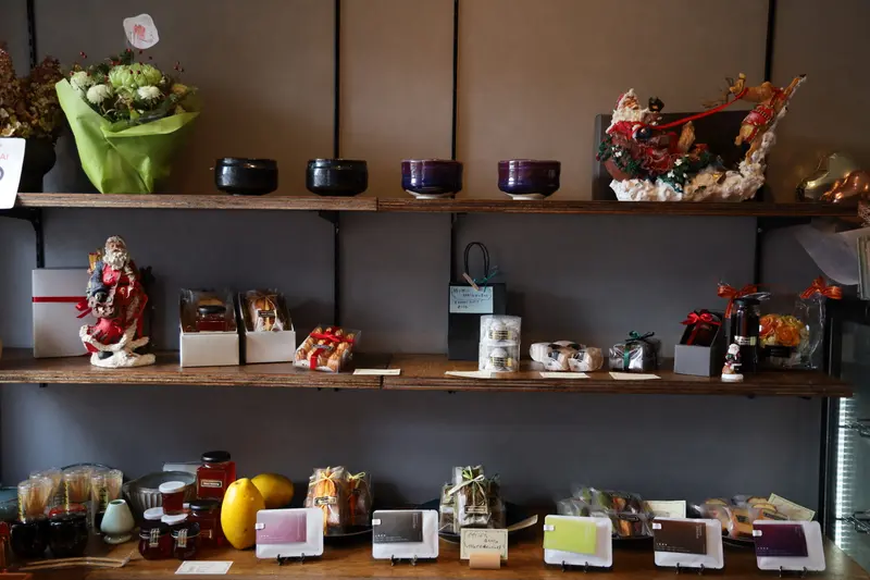 ディスプレイ棚