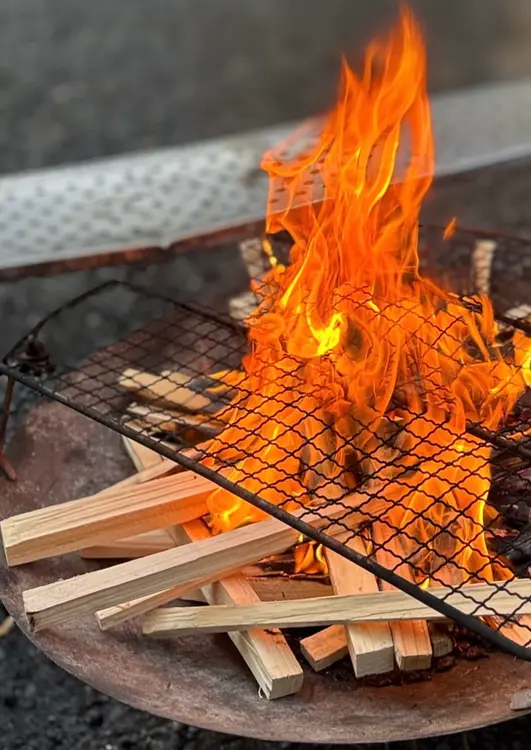 タキビメン　焚き火