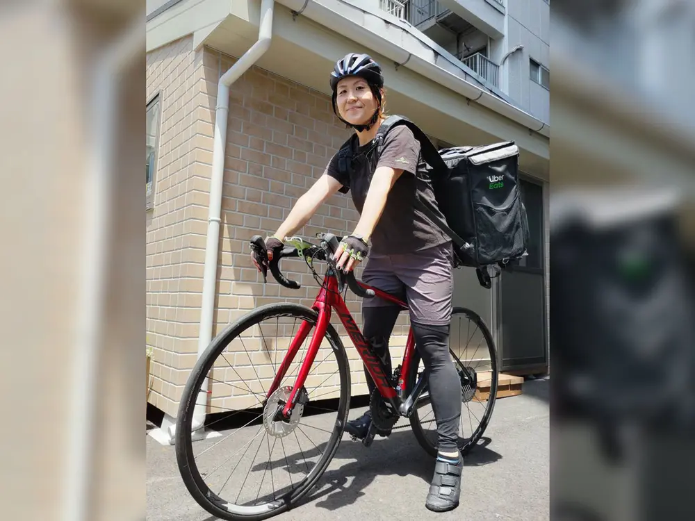 クロスバイク（自転車）・Uber eatsセット！！ - 東京都の自転車