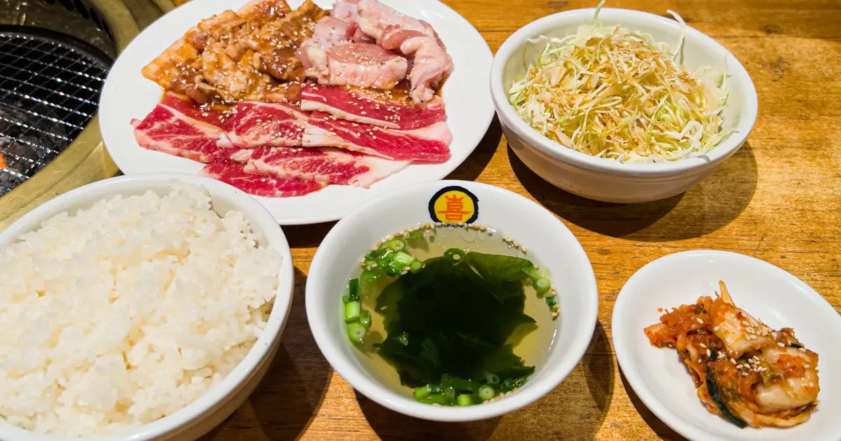 閉店】3人前の焼肉定食が980円(税抜)｜八王子駅前『マルキ市場