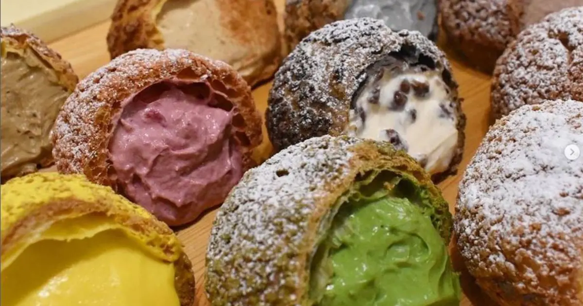 よみっこ】絶品シュークリームのキッチンカーを見つけました