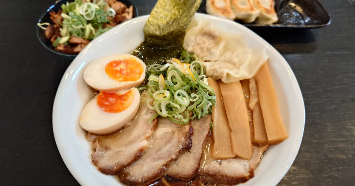 ラーメン好き あの人気店が淡麗系に！？ラーメン好きがうなる3種の主力麺とは