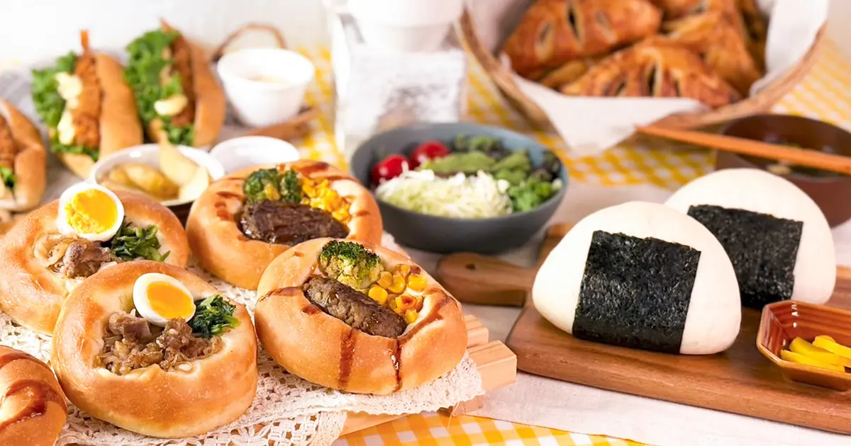 ハンバーグもすき焼きもパンに！？ペンギンベーカリー『夜ごぱんフェア