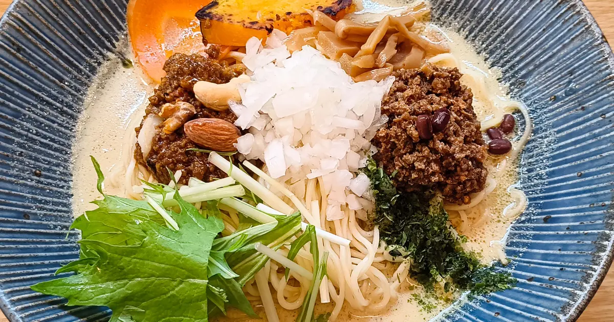 限定コラボ麺】八王子・本町『麺処あずき』にダブルキーマラーメン登場