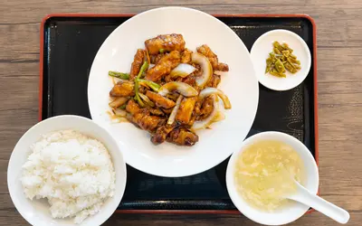 食堂と中国食材店が一体化した便利ショップ『好福食堂＆中国食材館』