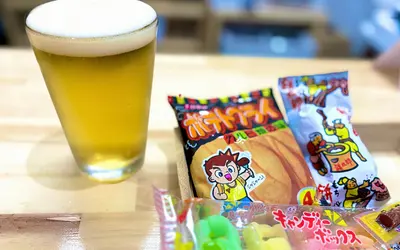 子どもは駄菓子、大人はクラフトビール！親子で通える新感覚のお店とは？