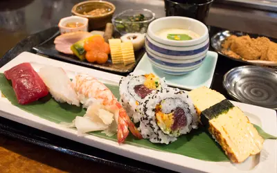 絶品寿しととろけるわらび餅！元八王子の名店『重兵衛寿し』
